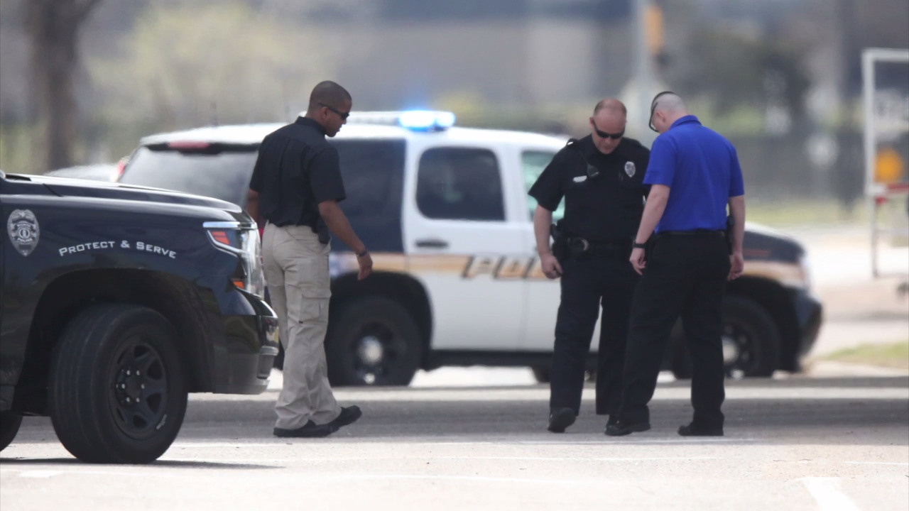 Woman hit and killed in intersection | Wichita Eagle