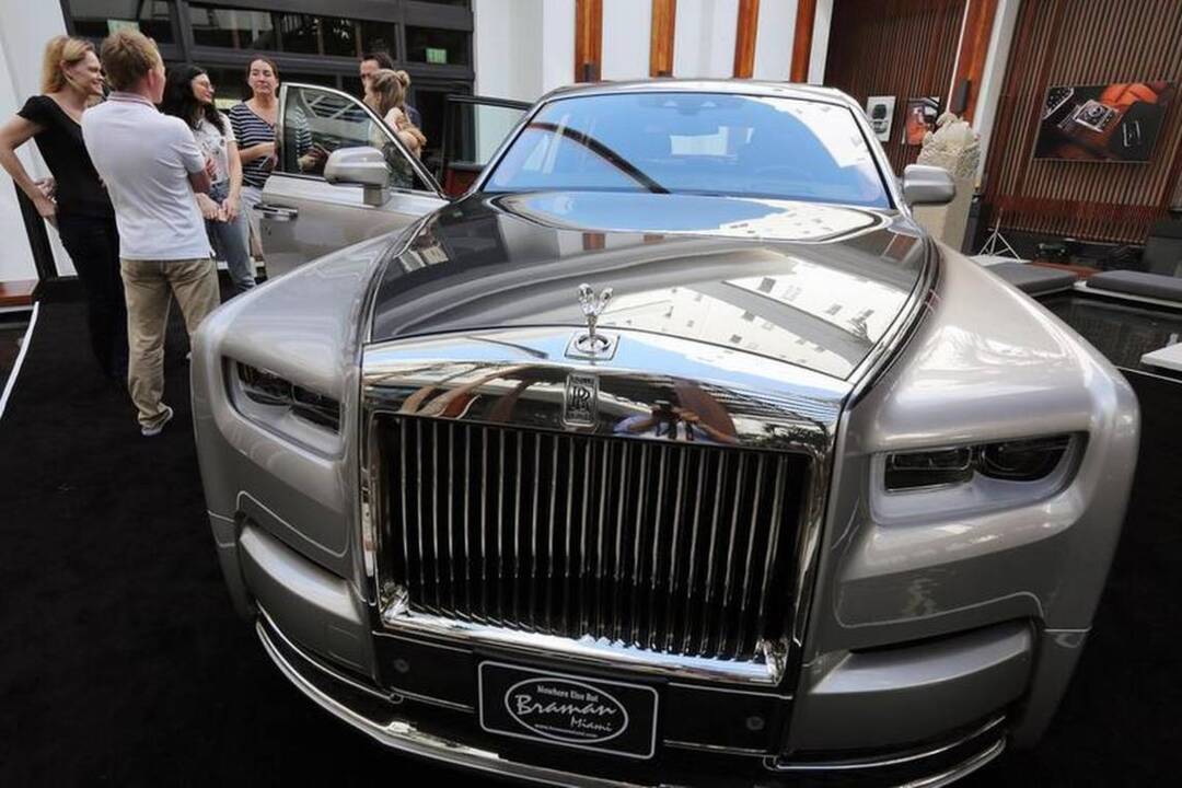 Got $650,000 to spare? Check out the new Rolls-Royce Phantom
