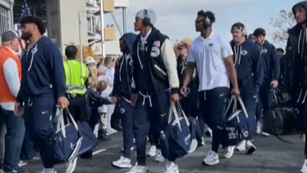 Penn State football arrives for game against Indiana