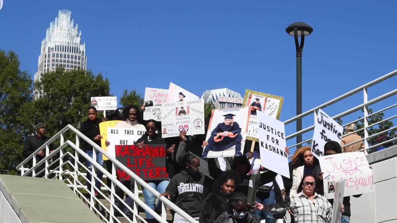 Mother leads protest outside DA’s office for murdered son