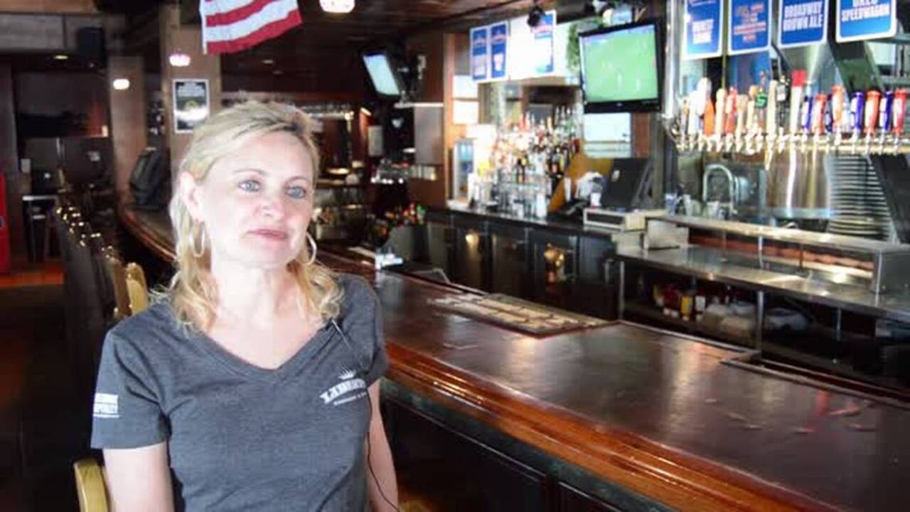 Amy Osborne at Liberty Brewery looks just like your favorite Parks & Rec character and hates the penny | Hot Pour
