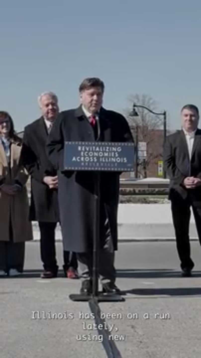 Ill. Gov. J.B. Pritzker speaks on STAR Bonds in Belleville Public Square