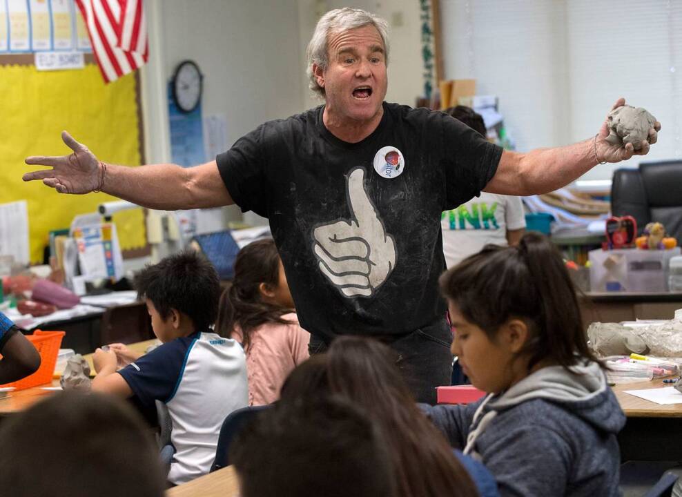 Taxpayers could pay to attract teachers. But is California really running out of them?