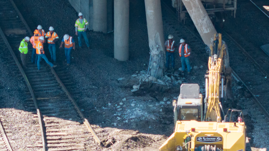 One lane of northbound I-135 reopens after train derailment damaged bridge