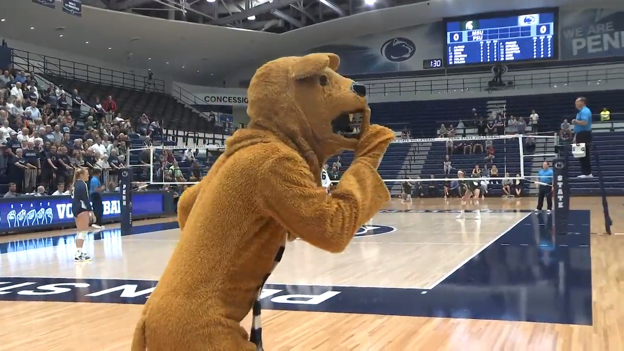 Penn State women’s volleyball’s ‘silent set’ raises support, awareness for the hearing impaired