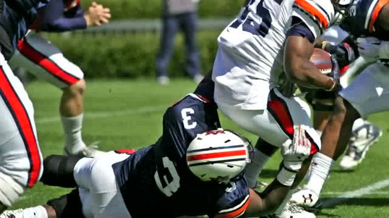 Video: What Auburn coaches and teammates said about DL Marlon Davidson this spring