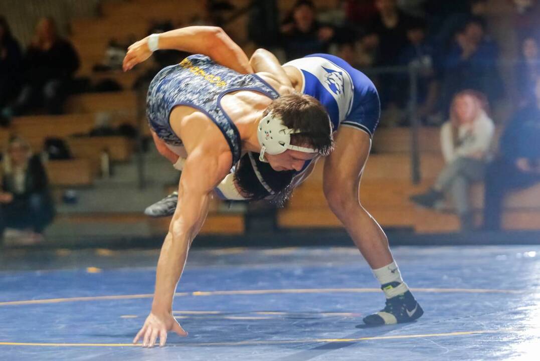 Slutskiy helps power Suns to win over Walla Walla