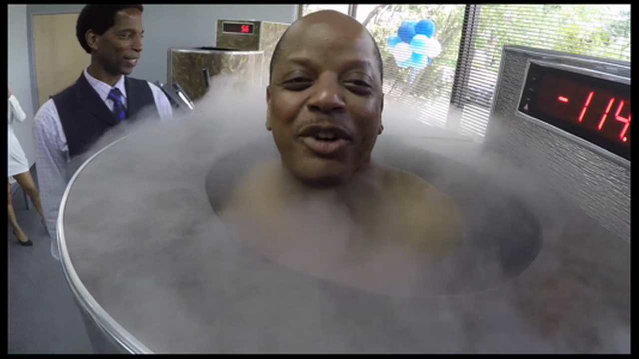 Video: Taking the plunge in a cryotherapy ice bath