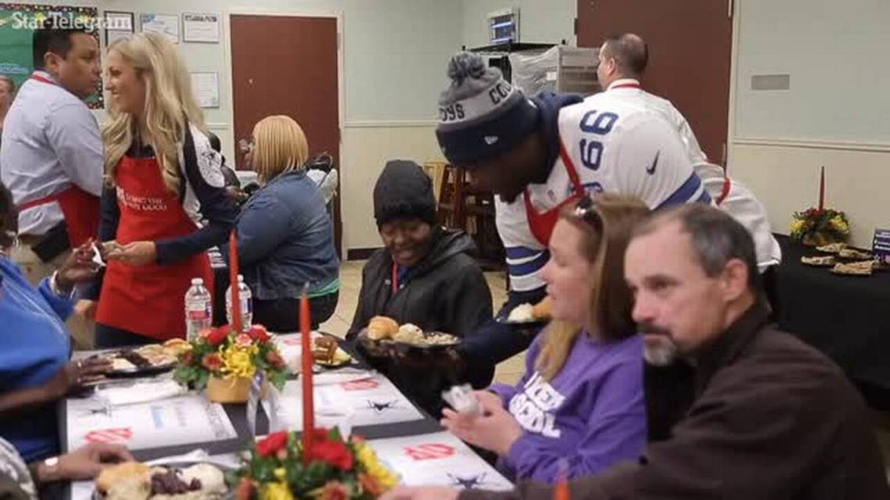 Dallas Cowboys rookies serve Thanksgiving meal at Fort Worth Salvation Army