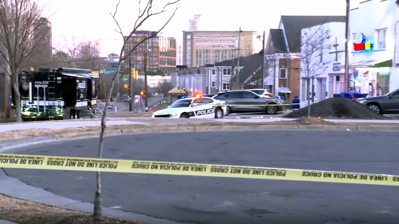 Durham police investigate deadly shooting; teen injured in drive-by