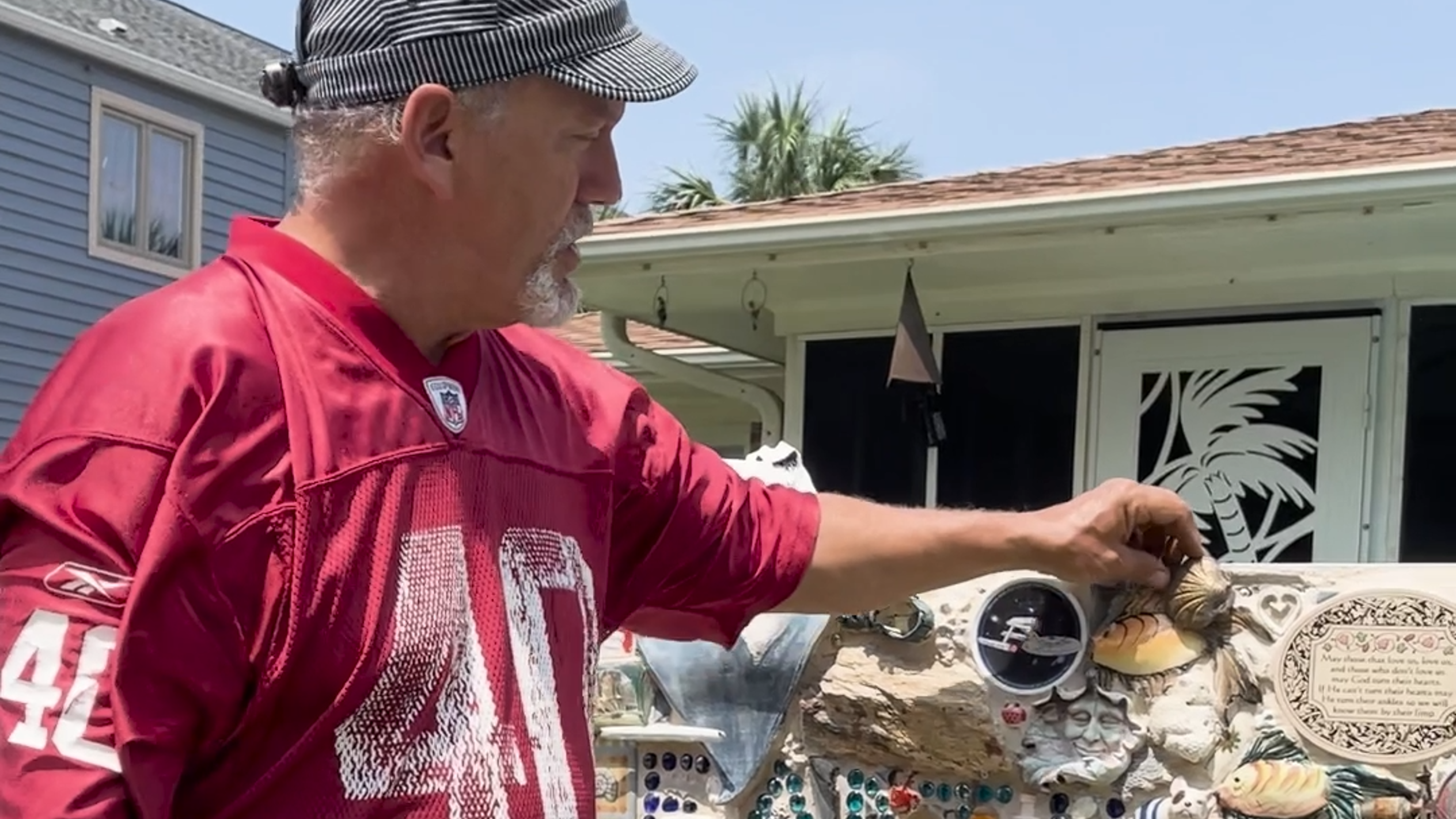 Why is everyone flocking to this wall in Windy Hill area of North Myrtle? Find out here