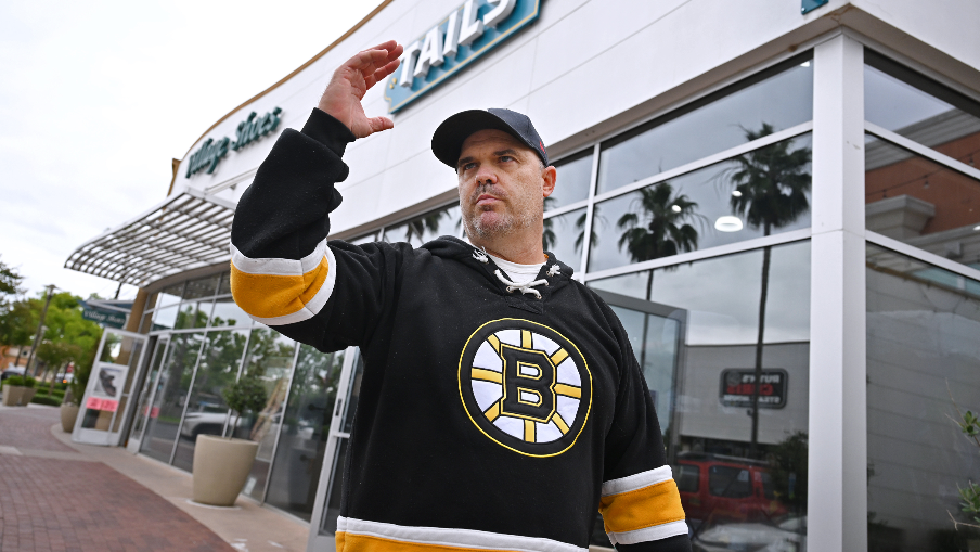 Watch how River Park pet shop owner struggles with landlord over issues