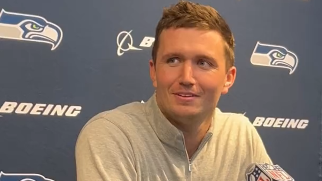 Drew Lock smiling after 1st Seahawks start in 3 years is a rout at Arizona