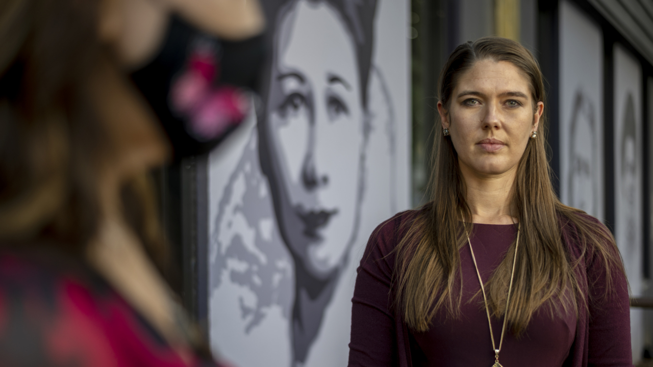 See how you can help WEAVE help domestic violence survivors navigate the court system