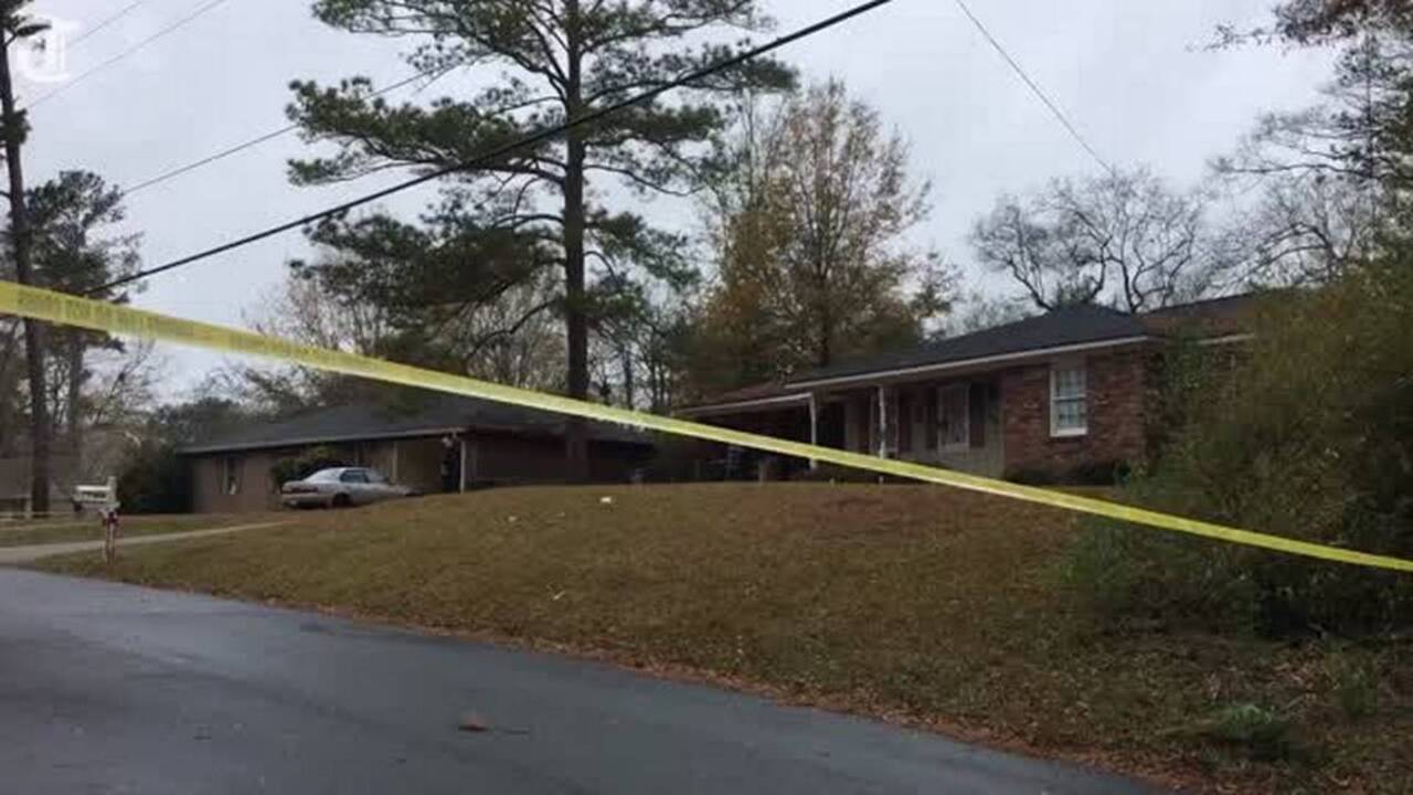 Teen shot dead in apparent home invasion in Macon, Georgia (Video ...