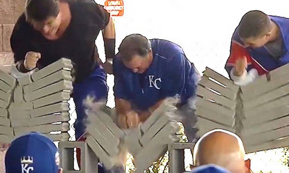 Ned Yost vs. concrete blocks at Royals spring training