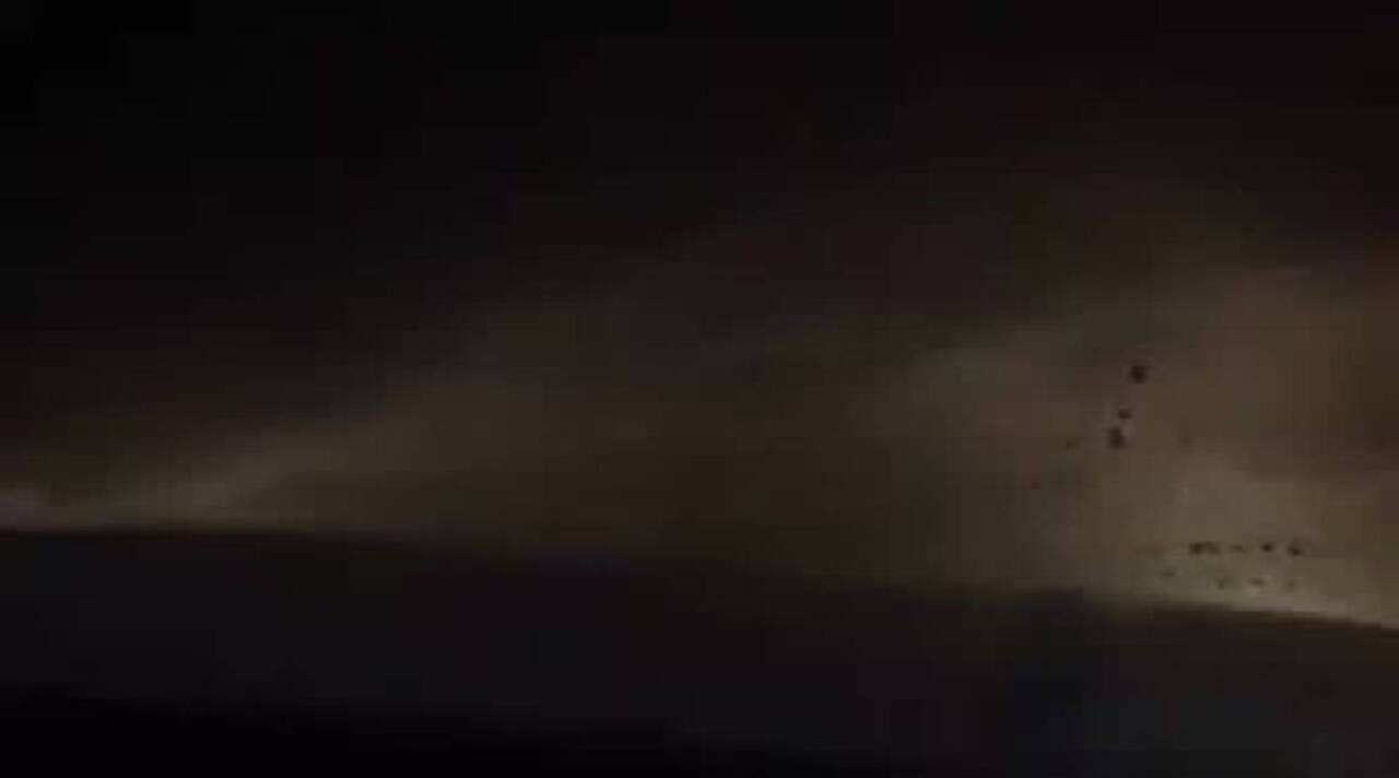 Hurricane Matthew: Massive waves slam Florida's east coast