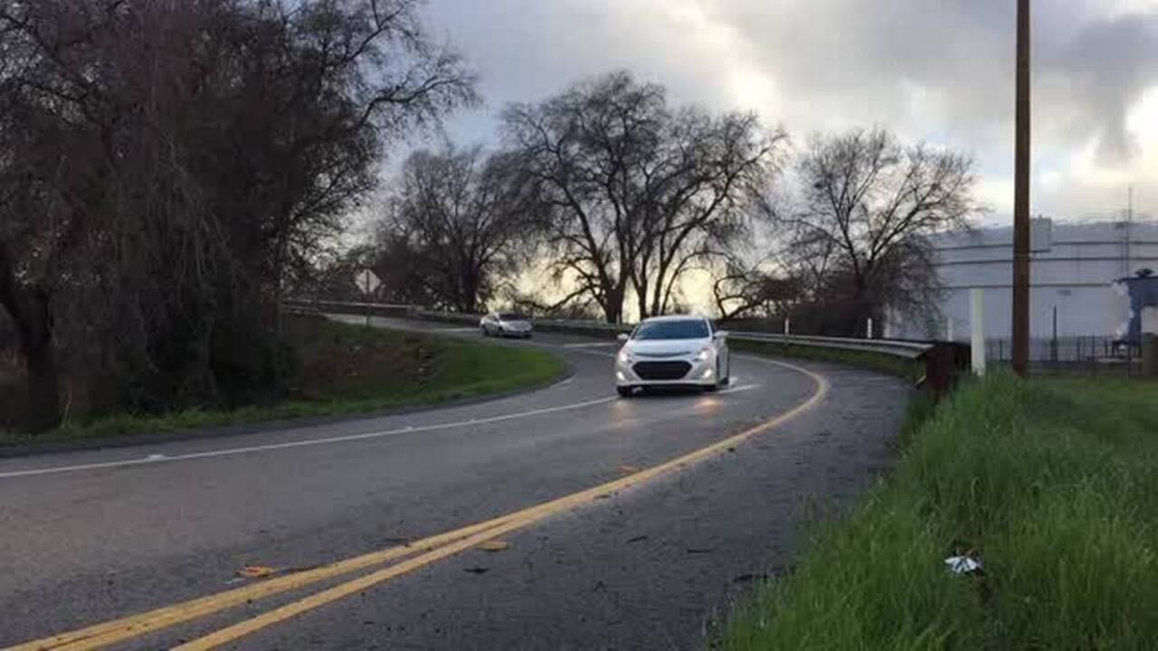 Can blinking lights, reflectors stop Sacramento wrong-way drivers?