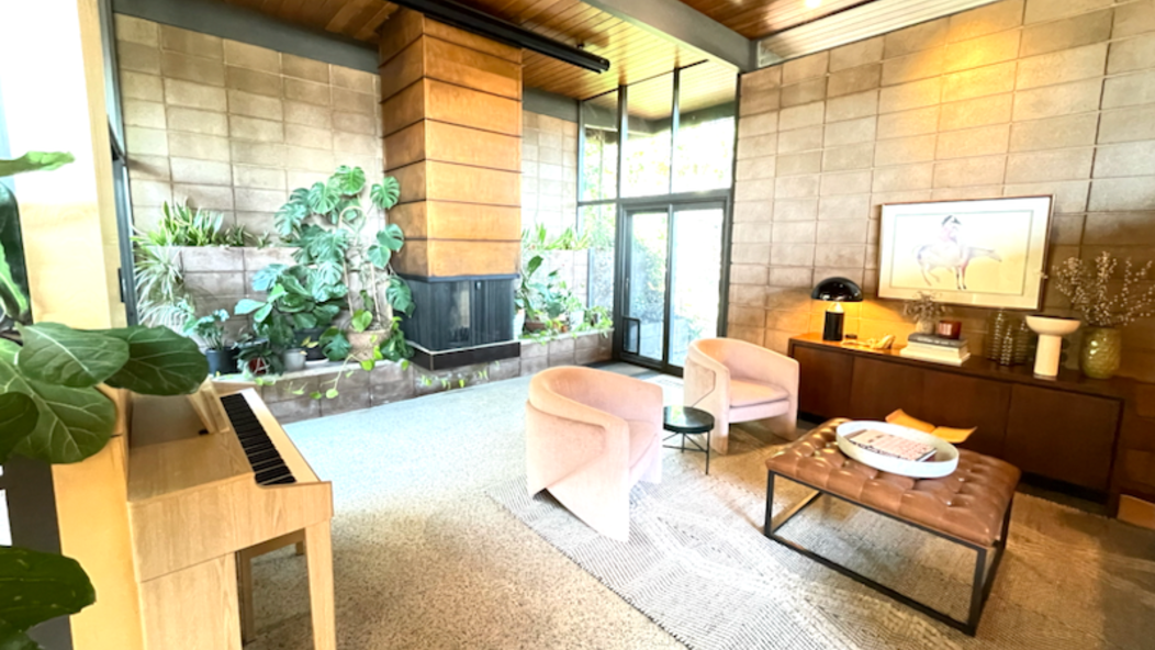 See one of Sacramento’s finest Modernist homes, the dramatic Nittler Residence