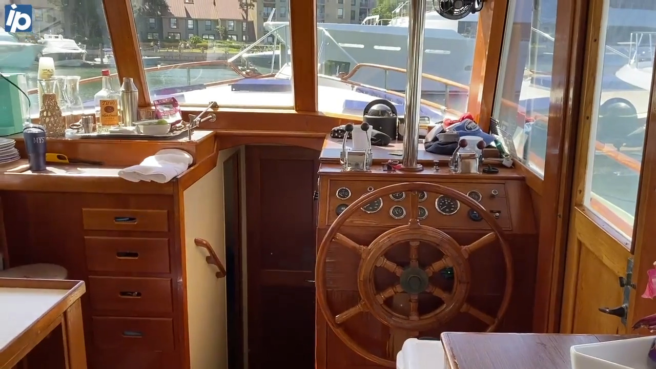 ‘The Mystic’ a Grand Banks Yacht built in Singapore