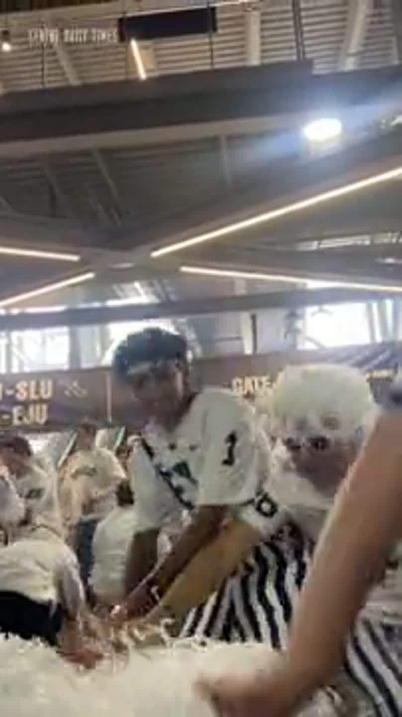 Penn State fans, team arrive at Beaver Stadium ready for White Out