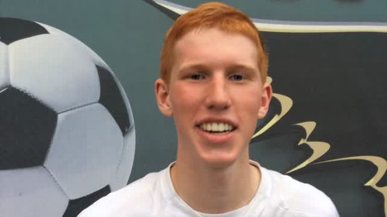 Ravenscroft senior has hat-trick of headers