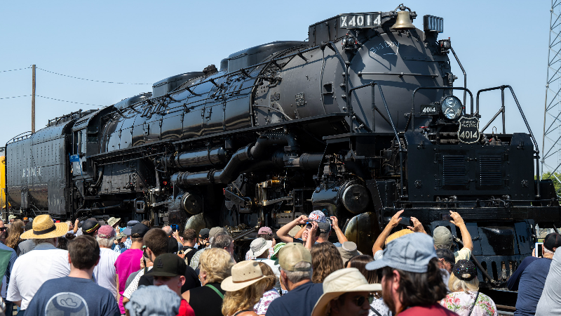 Train enthusiasts admire world’s largest steam locomotive in Roseville. How to see it