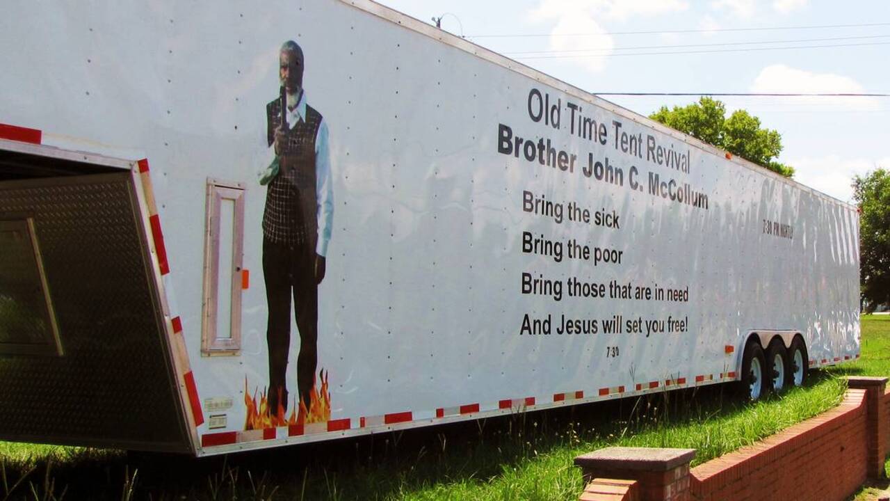 Man accused of using child labor in his fish markets dies while awaiting trial