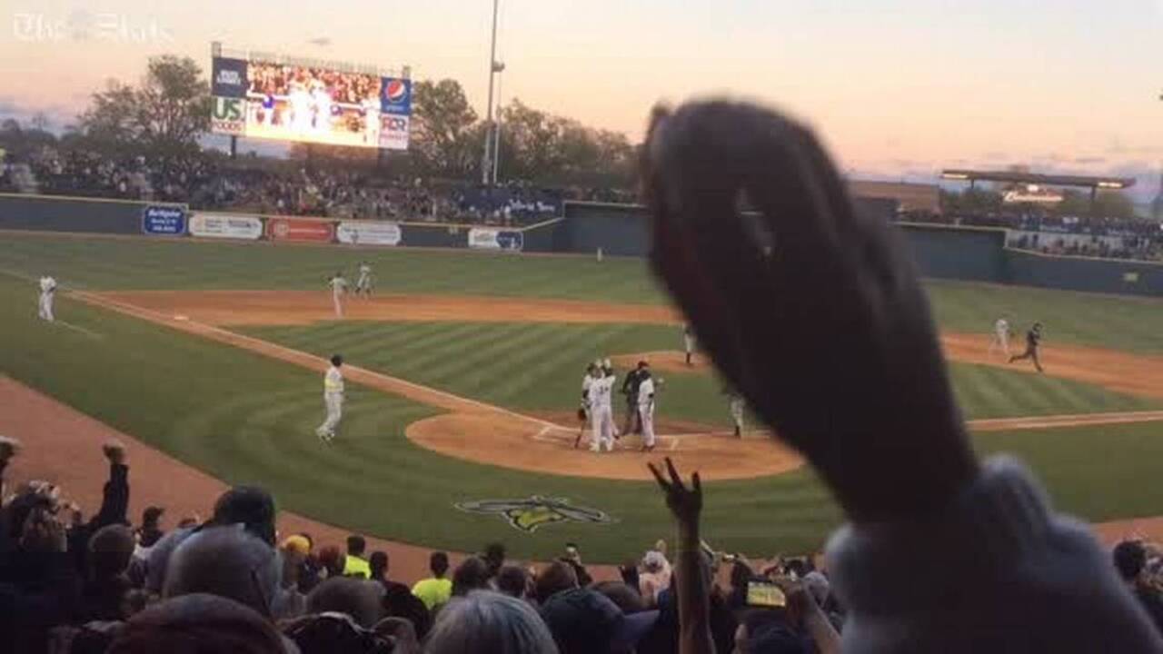 Second angle: Tim Tebow homers in first at-bat for Columbia Fireflies