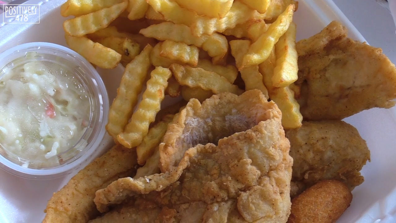 It’s all about the ‘Dock Sauce’ at this Macon seafood restaurant