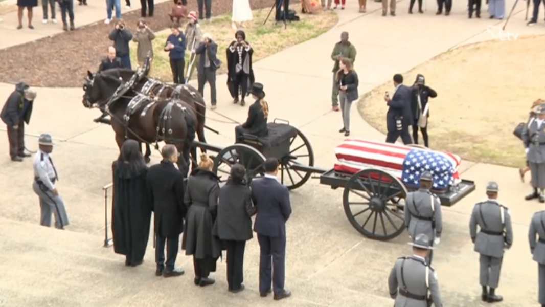 Reverend Jesse Jackson’s casket arrives at South Carolina State House