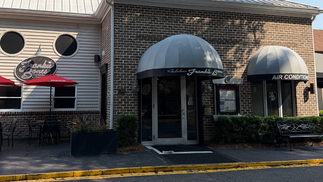 Vandalism at a favorite Hilton Head restaurant. What was stolen