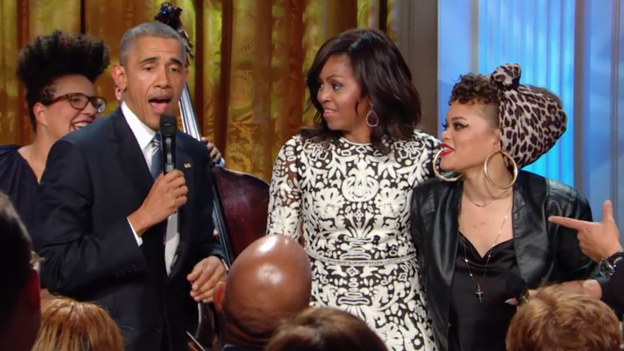 Video: President Obama sings a tribute to Ray Charles