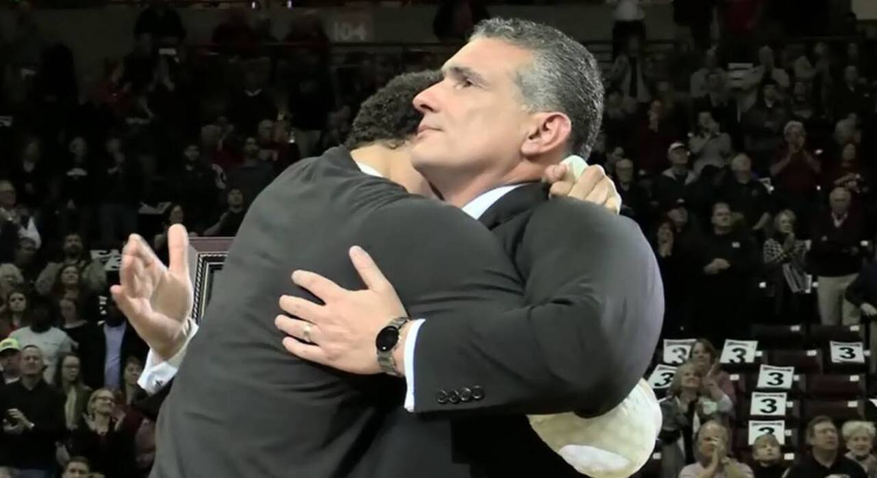 Video: USC basketball's Carrera emotional as school honors seniors
