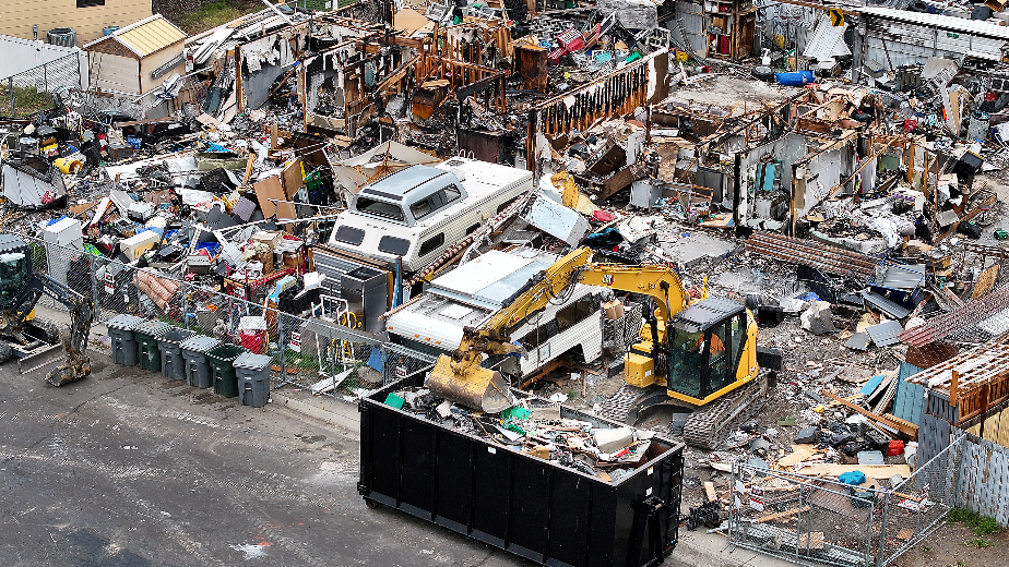 Richland begins cleanup at infamous hoarder house