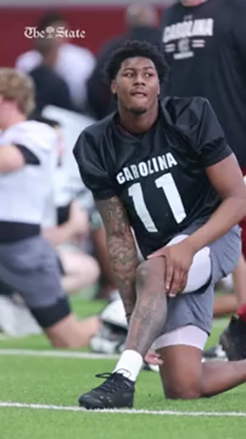 Landon Duckworth and Kendal Briles practice at USC