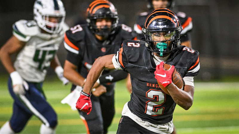 Central Section football playoffs: Central East starts off slow in win, plus other recaps