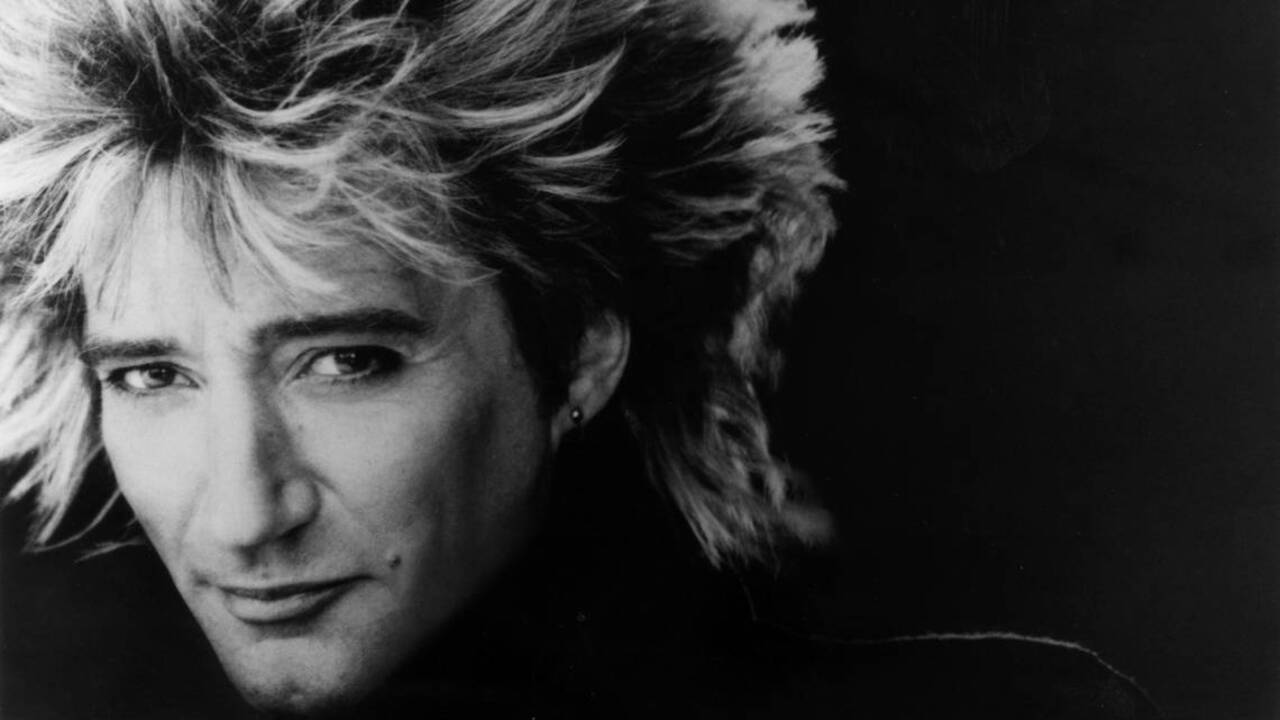 Meeting singer Rod Stewart at The Velvet Cloak Inn