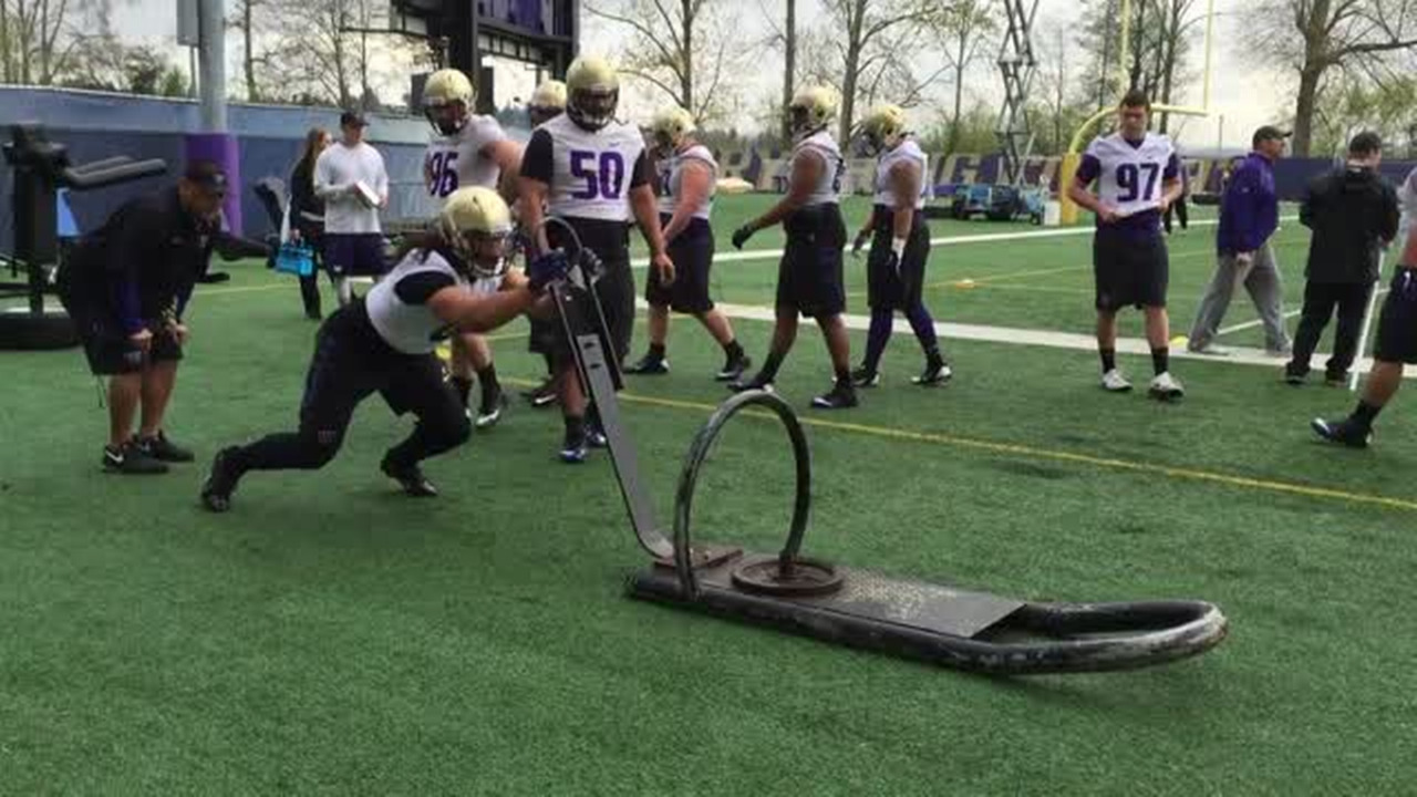 VIDEO: Defensive drill at UW spring practice