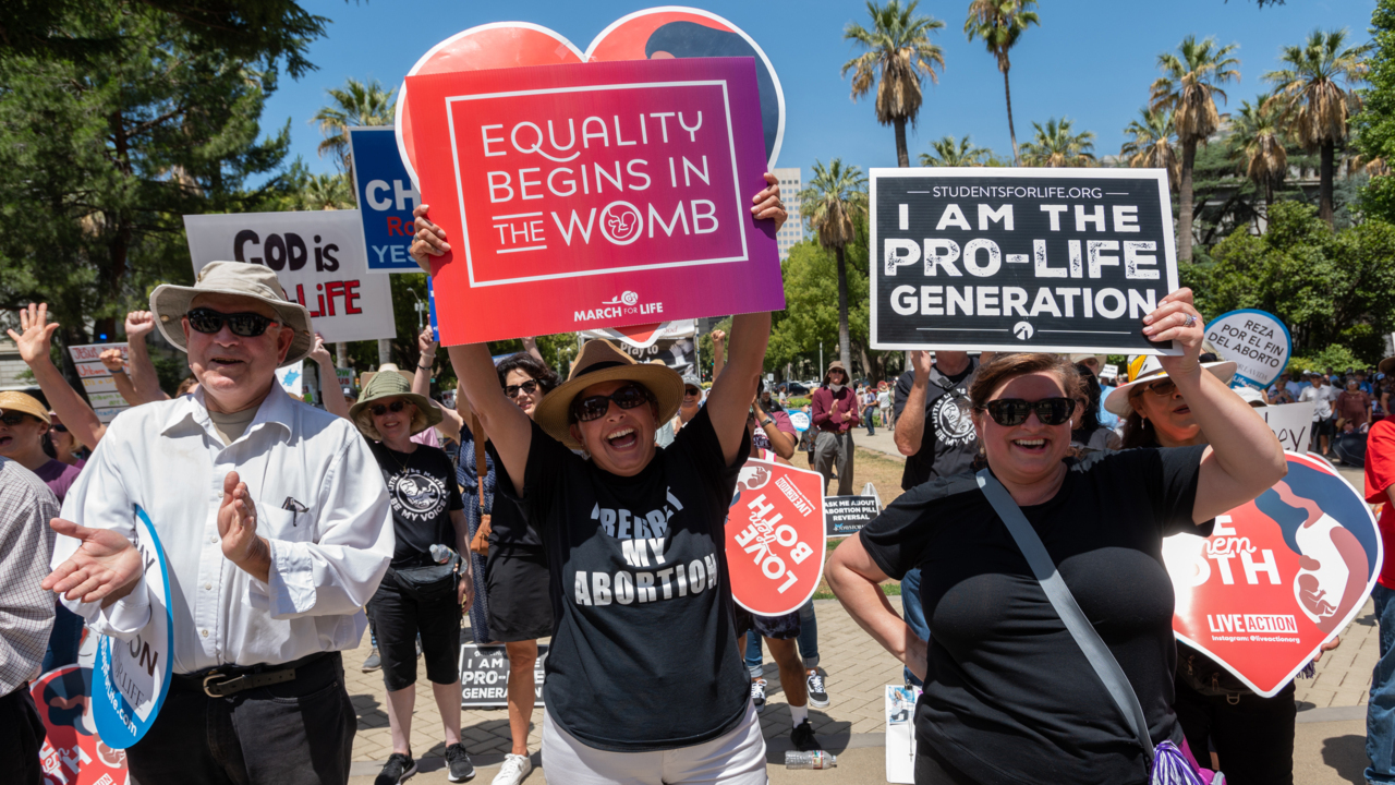 Latinas in Central California could see limited abortion access after Roe v. Wade ruling