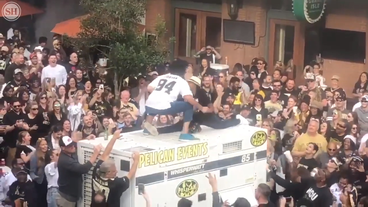 Saints fans march through city to boycott Super Bowl