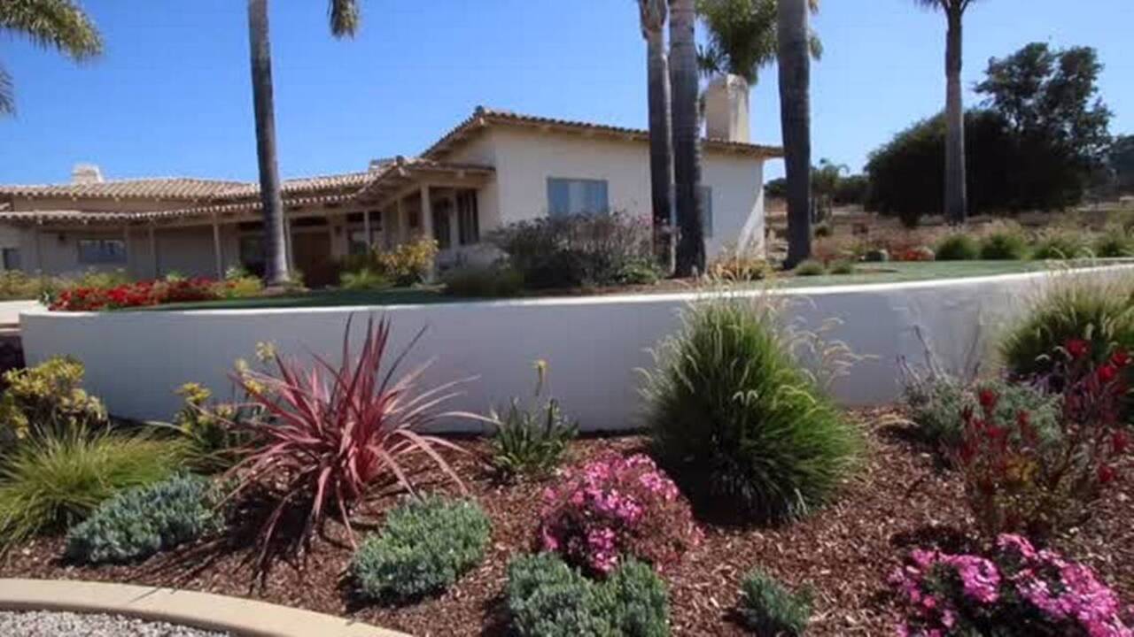 Tour Manny and Nancy Silva's Nipomo home