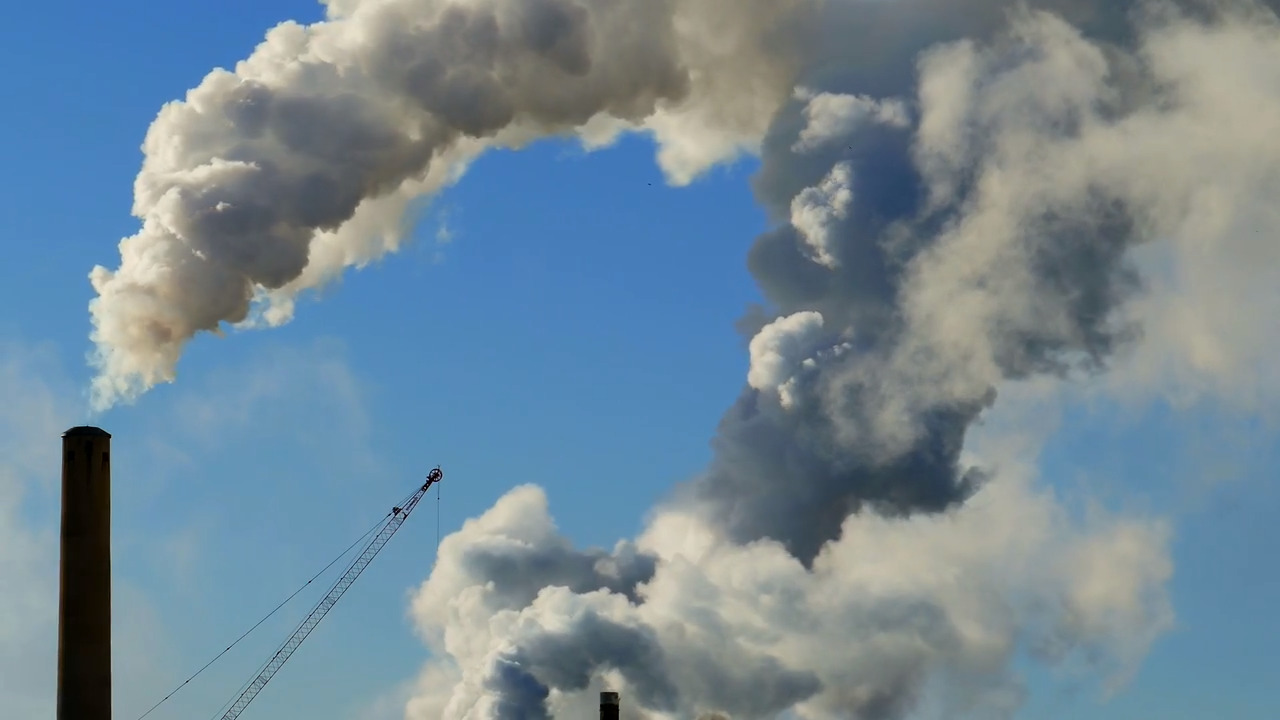 57-cent gas hike? How Washington’s carbon fee plan could affect a key House race