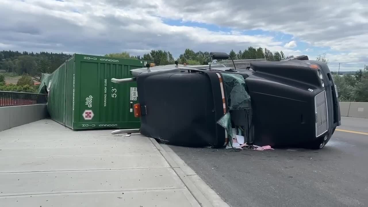 See where a semi truck crashed in fife (Video) | Tacoma News Tribune