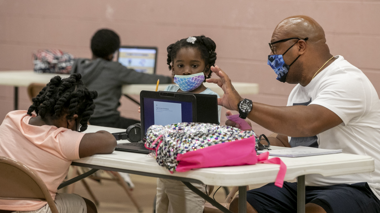 How East St. Louis churches are supporting families who can’t access remote learning