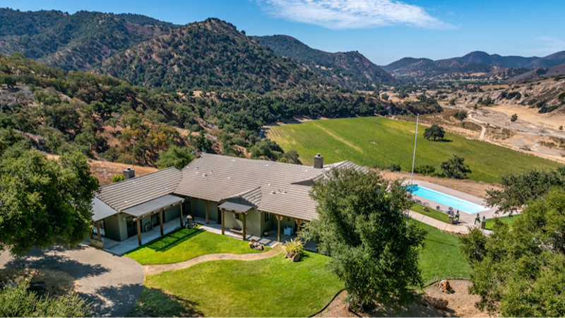 The beautiful Alamo Creek Ranch property in Santa Maria CA for sale for $4M