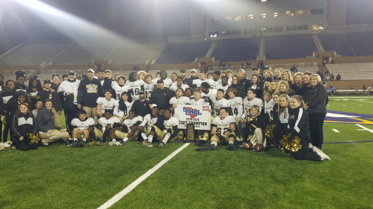 Watch: Green Sea Floyds celebrates second straight Class A football championship