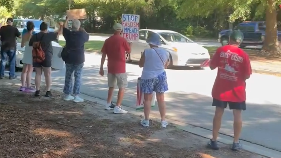 Rally leads to protest against ICE at Bluffton govt center where arrests took place