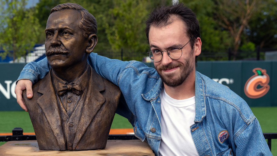 Clingstones unveil bust honoring Theodore “Theo” Golden at Synovus Park