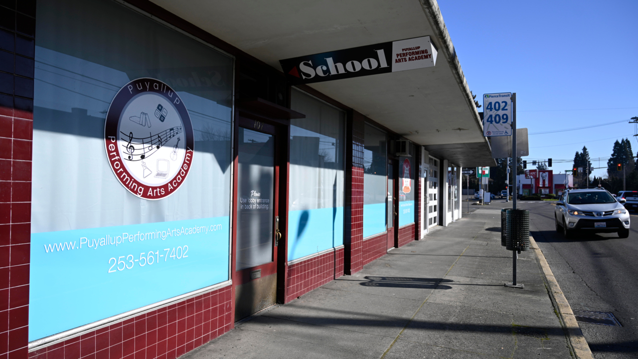 Unauthorized Puyallup school to close. Parents complain of mold, shoddy instruction